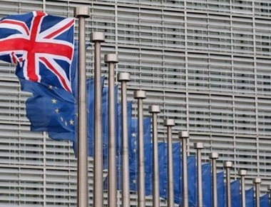 H EE ζητά την βρετανική πρόταση για το ζήτημα της Ιρλανδίας